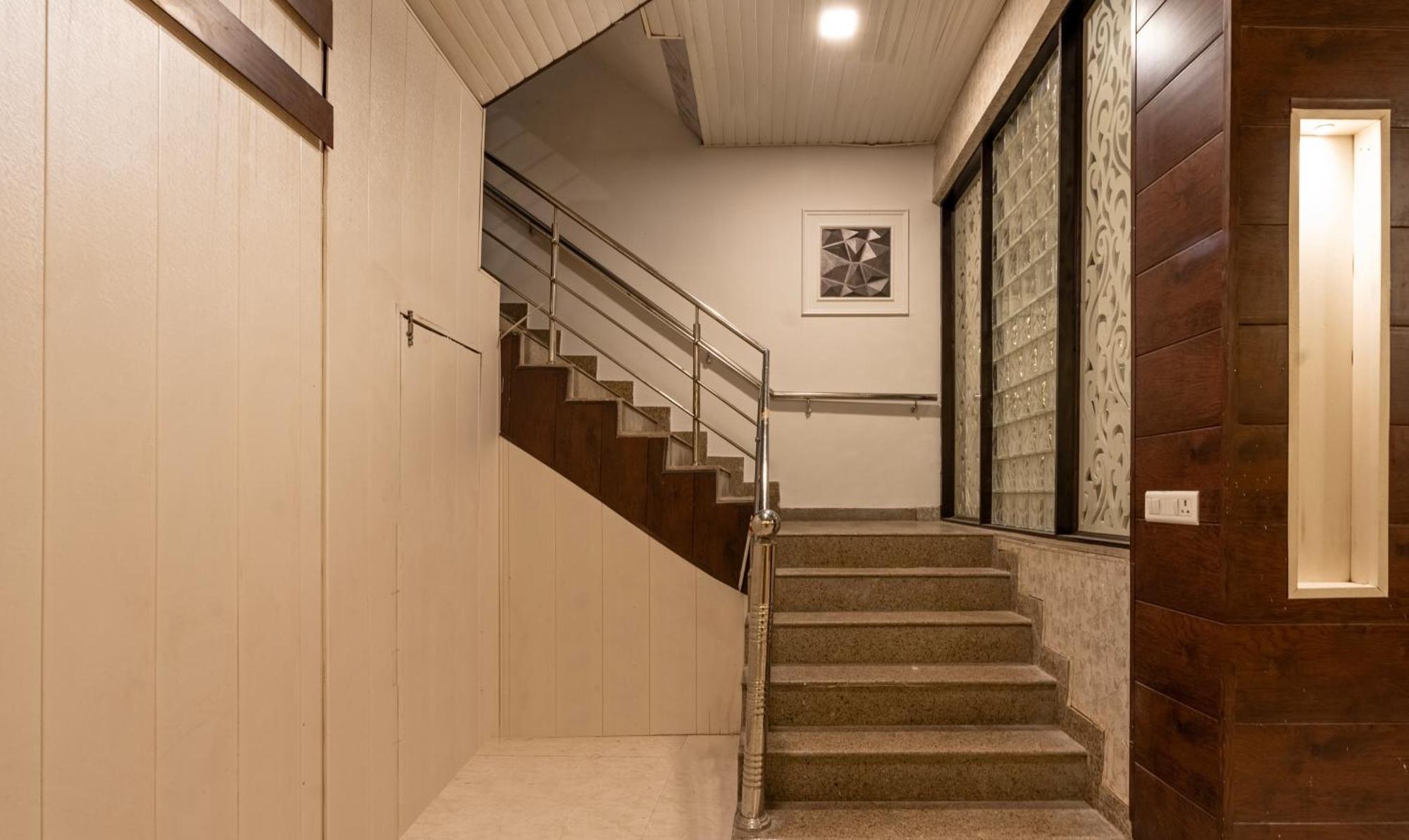 Treebo Chandigarh Grand Exterior photo